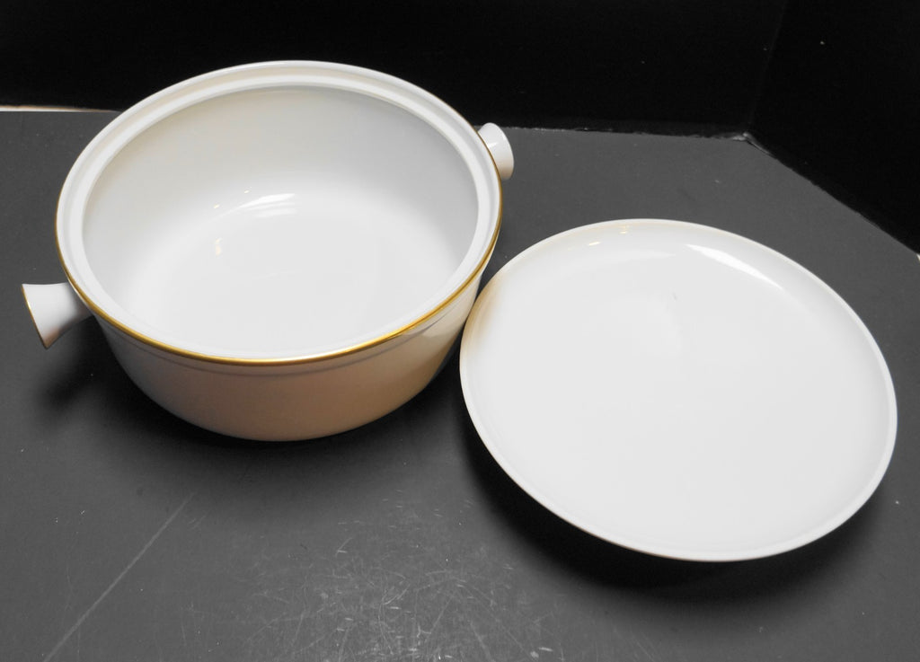 Andrea by Sadek Oven to Table White Porcelain Gold Trim Casserole Baking Dish