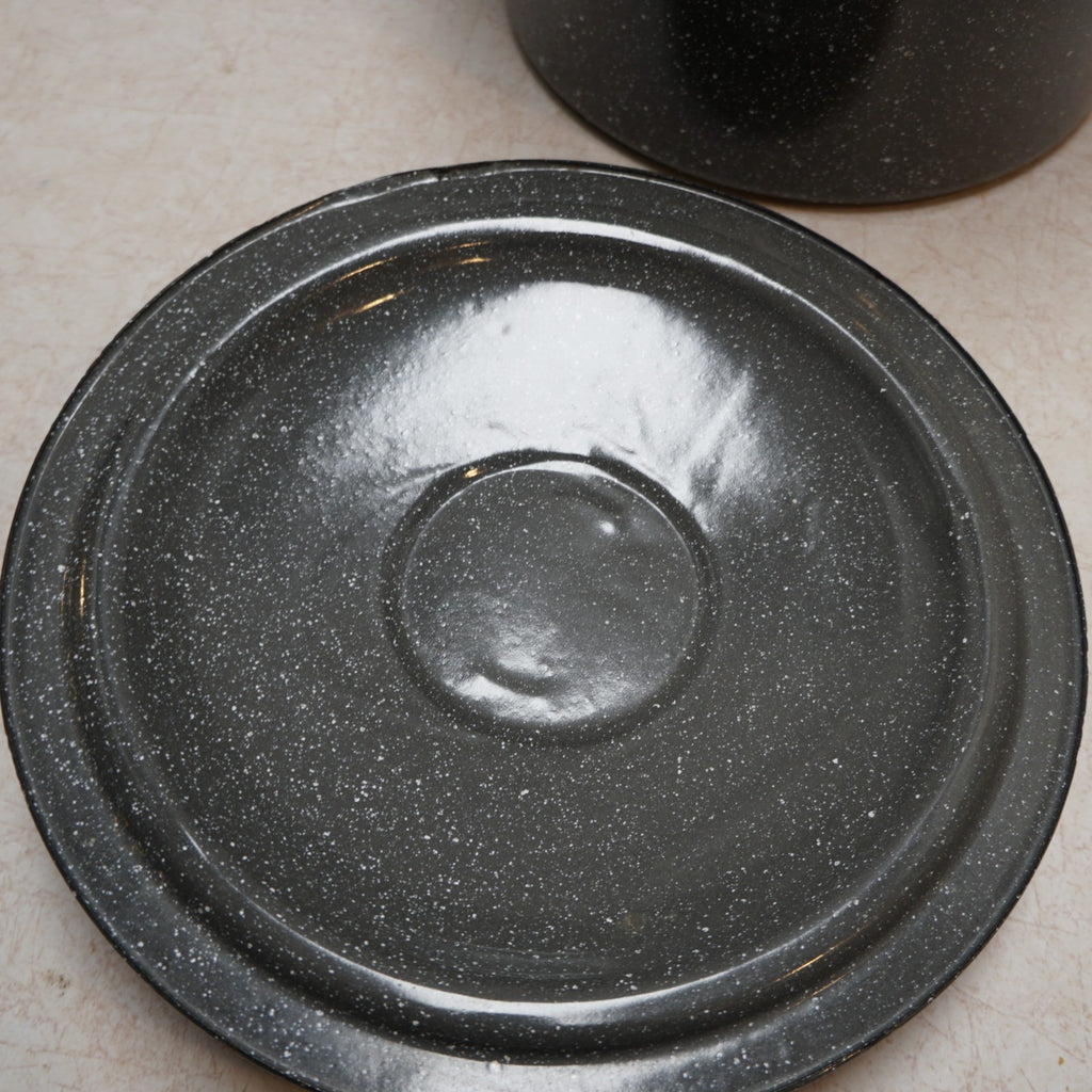 Gray Speckled Granite Ware Stock Pot 6 Qt 8" Used