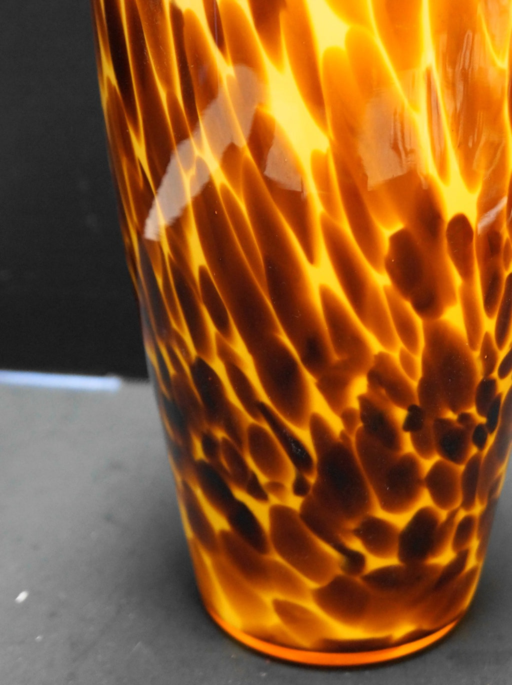 Two's Company Tortoise Blown Art Glass 10 IN Vase
