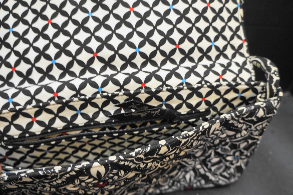 Vera Bradley Barcelona Knot Just A Clutch Black White