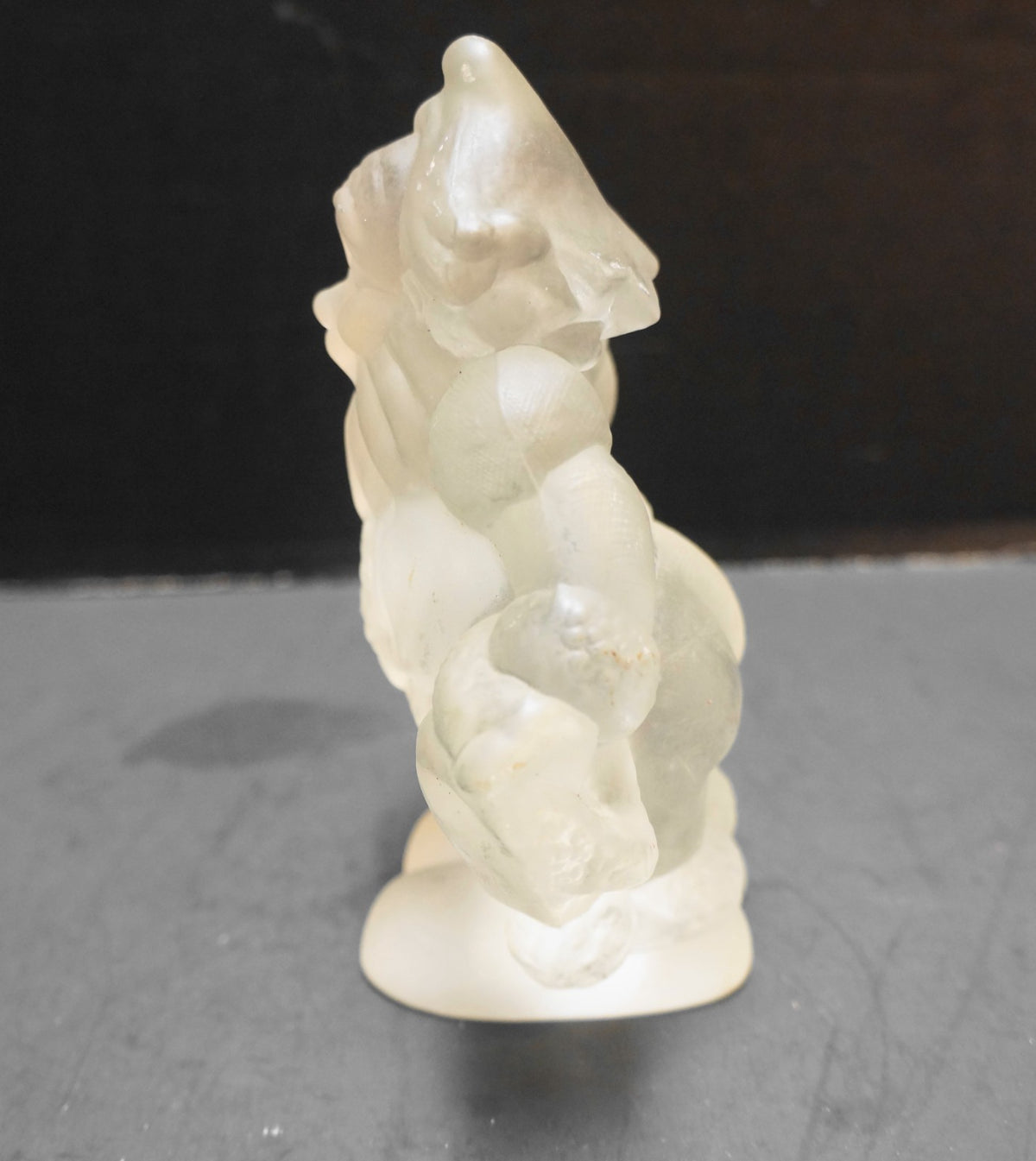 House of Lloyd Santa Claus Frosted Crystal Figurine Christmas Around the World 1