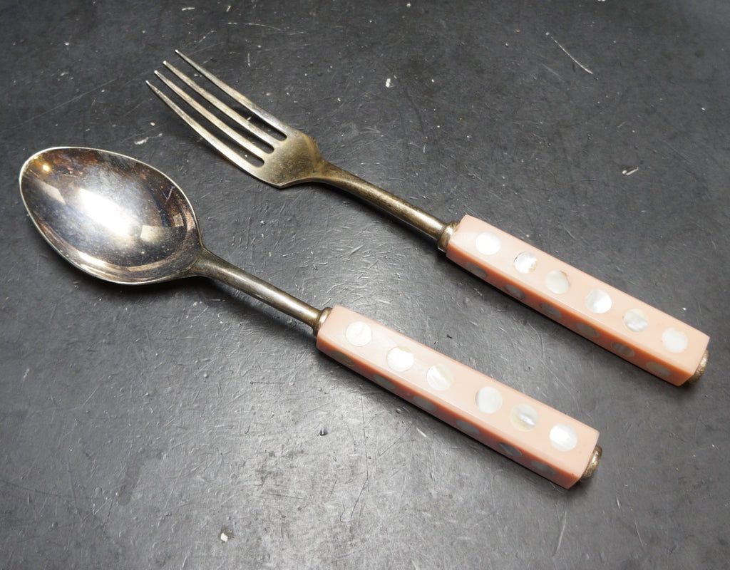 Two's Company Circles of Pearl Pink Handles Silverplated Salad Servers Fork Spoon
