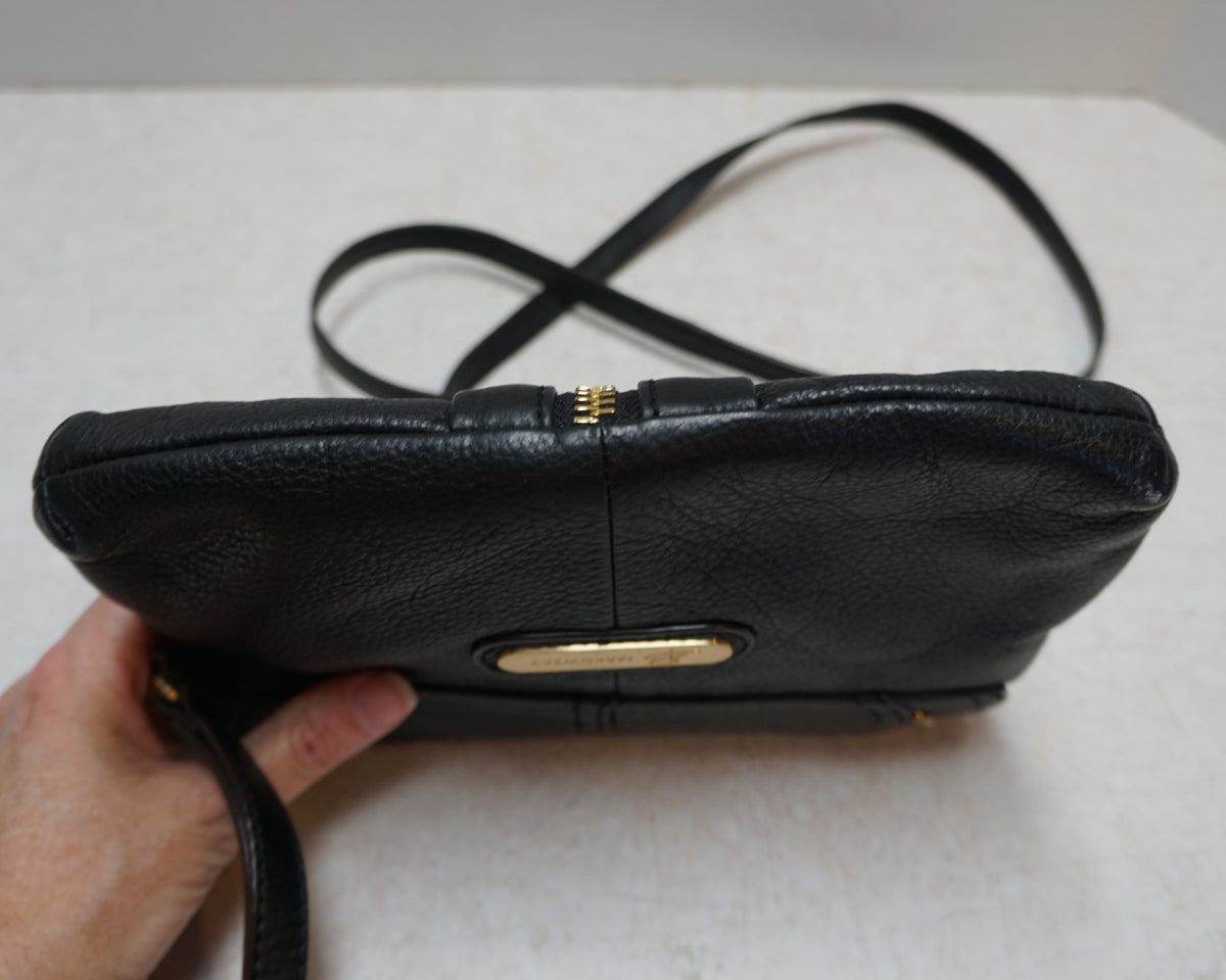 B. Makowsky Black Leather Crossbody Small