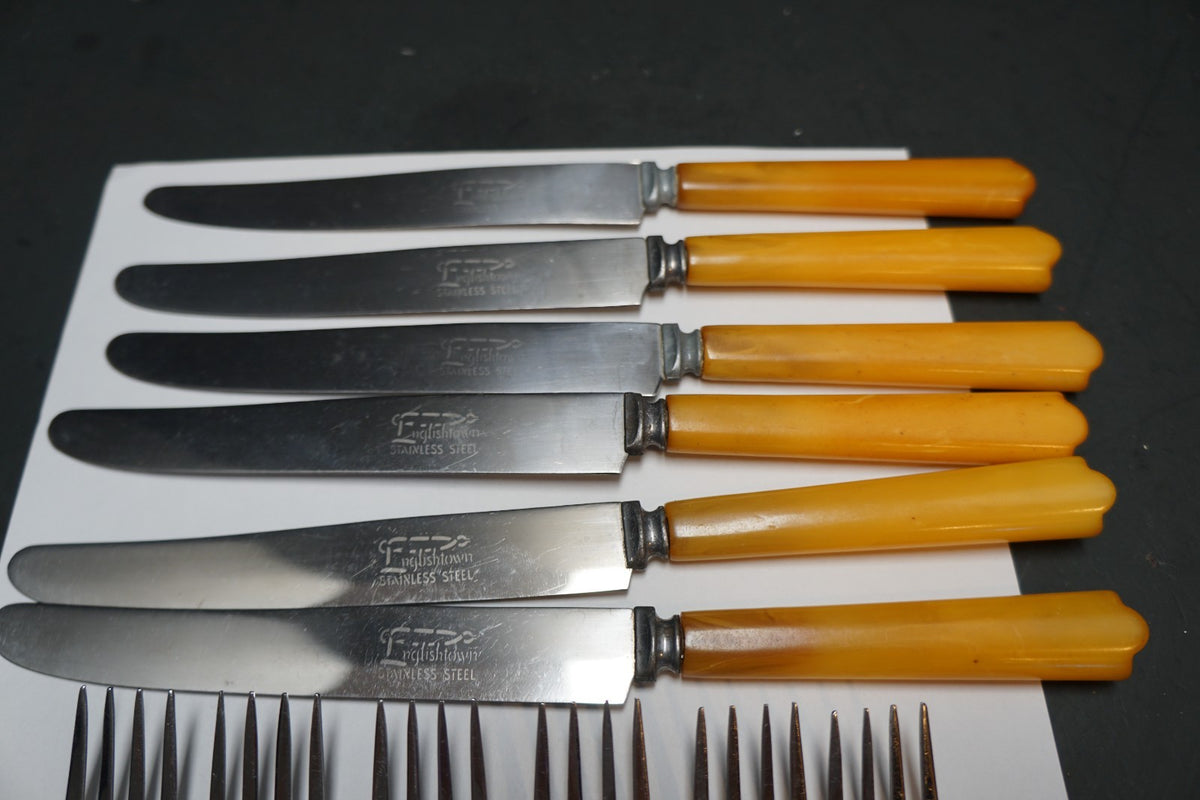 Englishtown Stainless Art Deco Butterscotch Bakelite Handle Flatware 12 Pieces