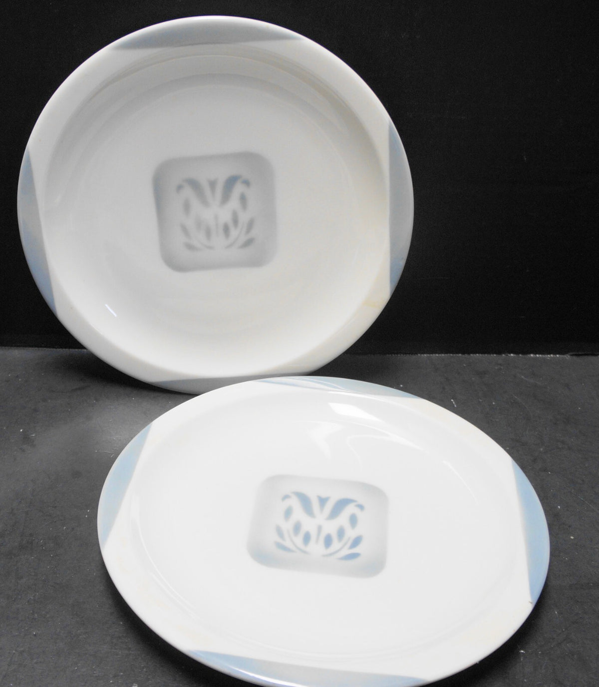 Syracuse Cadet Dinner Plates Set of 7 Restaurant Ware Airbrushed Blue Tulip