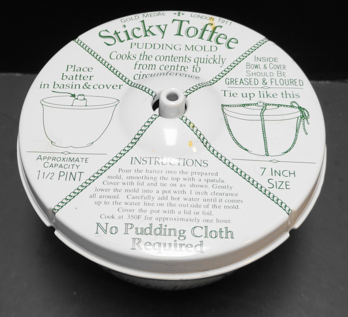 Williams Sonoma Sticky Toffee Pudding Mold Ceramic Gold Medal 1911