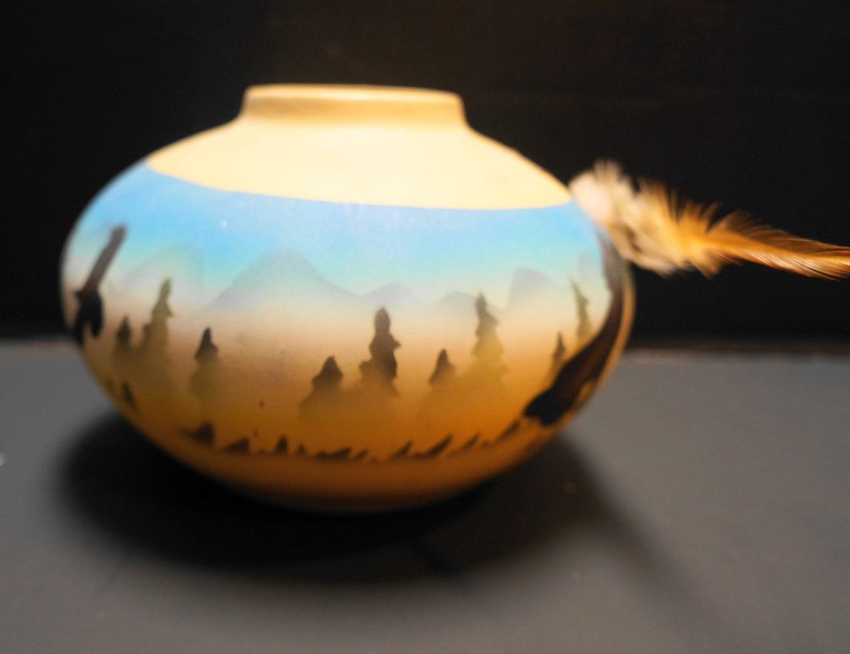 Southwestern Native American Squat Vase Airbrush Paint Wolf Bird Dreamcatcher