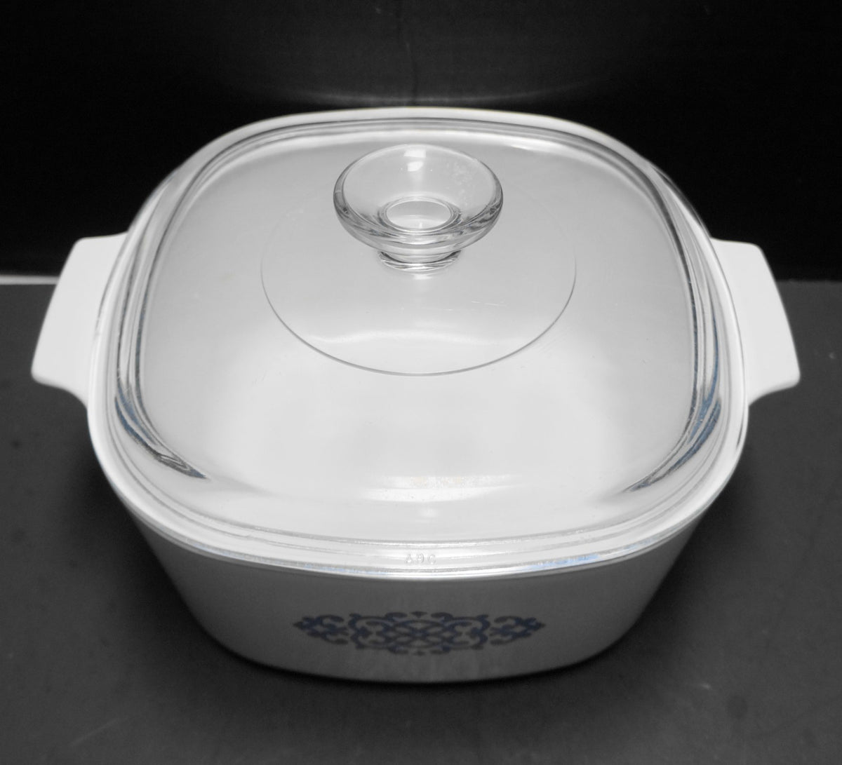 Corning Ware Shell Oil Medallion Blue 3 QT A-3-B Casserole With Lid