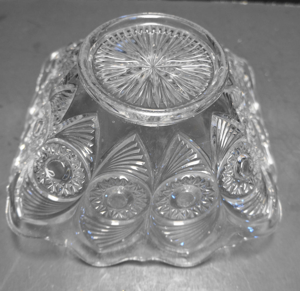US Glass Bull's Eye Peacock and Fan Square Bowl EAPG